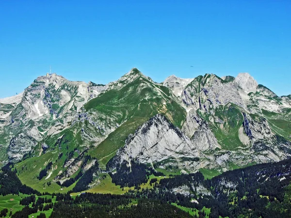 Alpejskie Szczyty Skaliste Krajobrazy Gór Alpstein Canton Gallen Szwajcaria — Zdjęcie stockowe