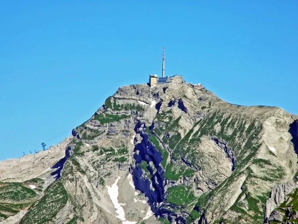 阿尔普斯坦山脉桑蒂斯或桑特斯美丽而占主导地位的高山山峰 瑞士阿彭策尔内罗登州 — 图库照片