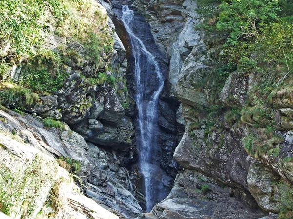 Cascada Giumaglio Cascata Giumaglio Vallemaggia Valle Mágico Valle Magia Valle —  Fotos de Stock