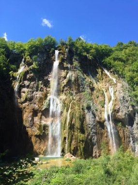 Büyük Şelale (Veliki tokat veya Slap Plitvica), Plitvice Lakes Milli Parkı veya Nacionalni Park Plitvicka Jezera, UNESCO doğal dünya mirası-Plitvica, Hırvatistan