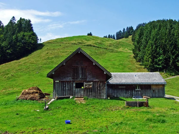 Landelijke Traditionele Architectuur Veehouderij Hellingen Van Alpstein Mountain Range Kanton — Stockfoto