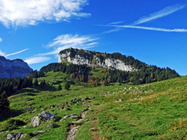 Alpstein sıradağlarında ve Appenzellerland bölgesinde Alp tepesi Ebenalp - Appenzell Innerrhoden Kantonu (Ai), İsviçre