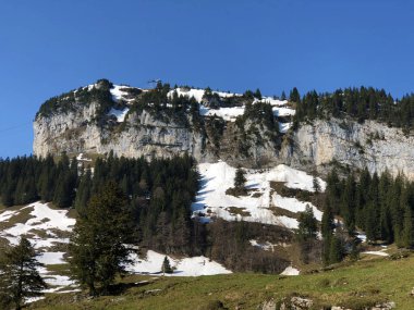 Alpstein sıradağlarında ve Appenzellerland bölgesinde Alp tepesi Ebenalp - Appenzell Innerrhoden Kantonu (Ai), İsviçre