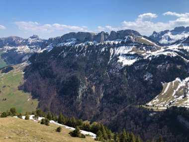 Alpstein sıradağlarında ve Appenzellerland bölgesinde Alp Tepesi Alp Sigel - Appenzell Innerrhoden Kantonu (Ai), İsviçre