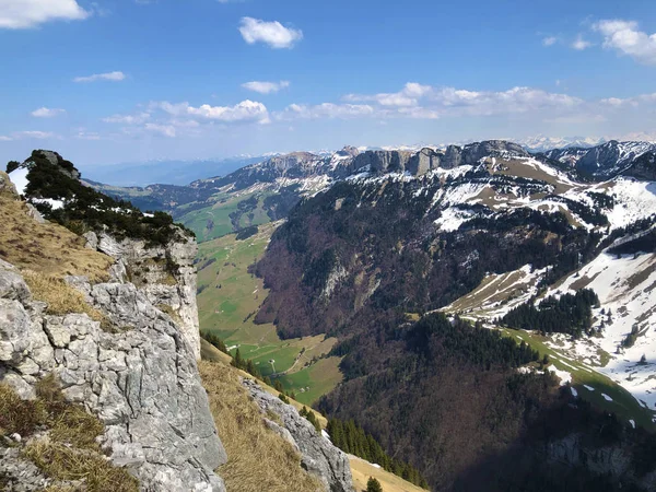 アルプシュタイン山脈とアッペンツェラーランド地域のアルパインヒルアルプシゲル アッペンツェルインナーローデン州の広州 スイス — ストック写真