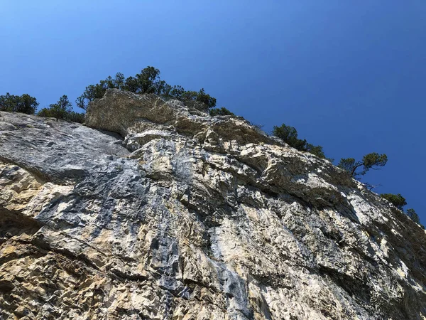 Cliff Ascher Ascher Felsen Aescher Felsen Cordilheira Alpstein Região Appenzellerland — Fotografia de Stock