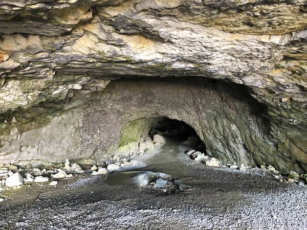 Cuevas Prehistóricas Wildkirchli Morir Wildkirchlihoehle Hohlebare Hoehlebaere Eesidle Cordillera Alpstein — Foto de Stock