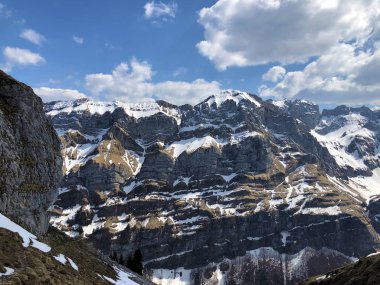 Alpstein sıradağlarında ve Appenzellerland bölgesinde Alp zirvesi Marwees - Appenzell Innerrhoden Kantonu (Ai), İsviçre