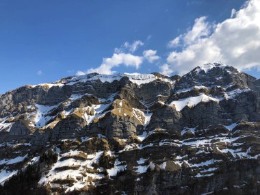 Alpstein sıradağlarında ve Appenzellerland bölgesinde Schafberg ve Marwees alp zirveleri - Appenzell Innerrhoden Kantonu (Ai), İsviçre