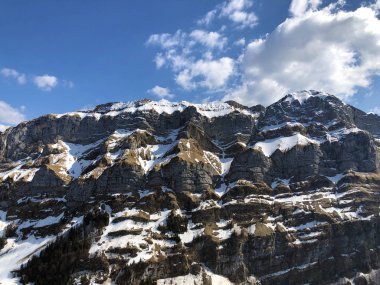 Alpstein sıradağlarında ve Appenzellerland bölgesinde Schafberg ve Marwees alp zirveleri - Appenzell Innerrhoden Kantonu (Ai), İsviçre