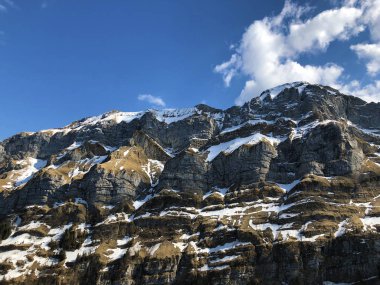Alpstein sıradağlarında ve Appenzellerland bölgesinde Schafberg ve Marwees alp zirveleri - Appenzell Innerrhoden Kantonu (Ai), İsviçre