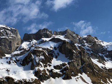 Alp zirvesi Btzelchopf (Botzelchopf) veya Boetzelchopf Alpstein dağ ve Appenzellerland bölgesinde - Appenzell Innerrhoden Kton (Ai), İsviçre
