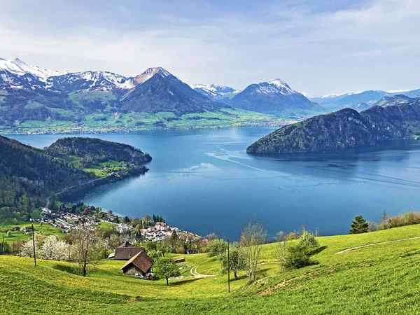 Vista Lago Lucerna Vierwaldstaetersee Com Assentamento Vitznau Alpes Suíços Segundo — Fotografia de Stock