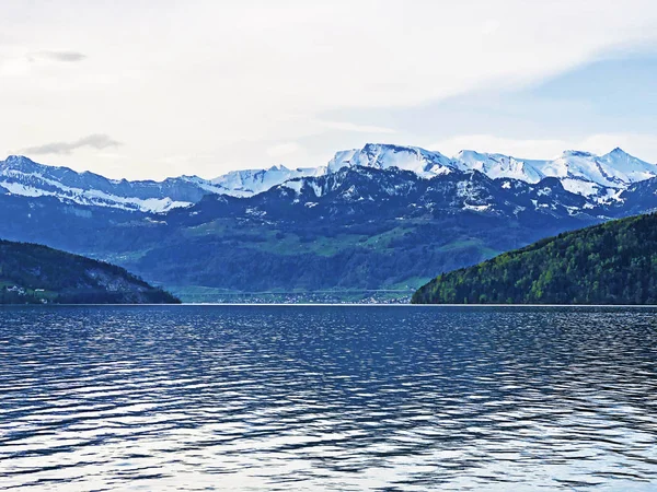 View Lake Lucerne Vierwaldstaetersee Swiss Alps Vitznau Settlement Canton Lucerne — Stock Photo, Image