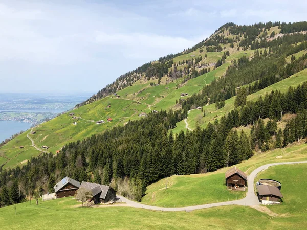 Old Traditional Architecture Farmhouse Slopes Vitznauerstock Peak Canton Lucerne Switzerland — Stock Photo, Image