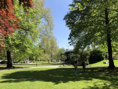 Platzspitz - Zürih, İsviçre şehrinde çalkantılı bir geçmişe sahip Park