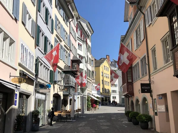 Tradycyjna Architektura Zabytkowe Budynki Oldtown Lub Altstadt Zurychu Szwajcaria — Zdjęcie stockowe