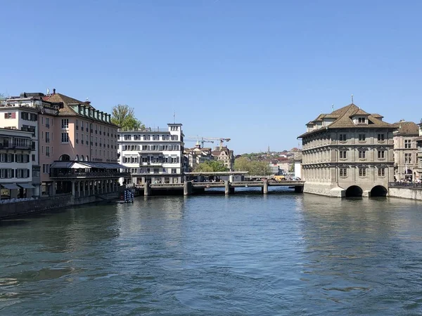 Řeka Limmat Jezeře Curyšské Město Curychu Švýcarsko — Stock fotografie
