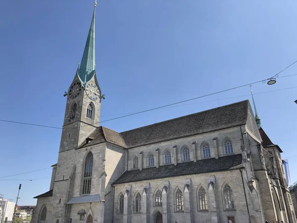 Fraumuensterkirche Veya Fraumunsterkirche Chagall Giacometti Tarafından Pencereleri Olan Kilise Zürih — Stok fotoğraf