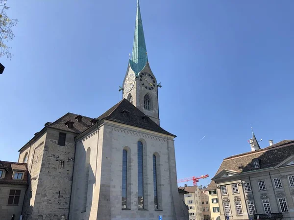 Fraumuensterkirche Veya Fraumunsterkirche Chagall Giacometti Tarafından Pencereleri Olan Kilise Zürih — Stok fotoğraf