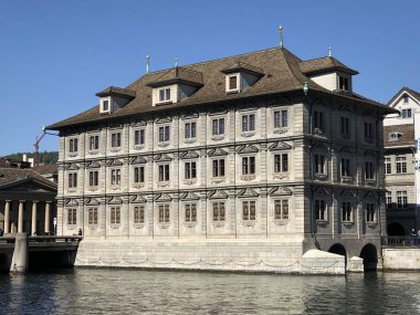 Zürih Belediye Binası ya da İsviçre, Zürih 'teki Rathaus.