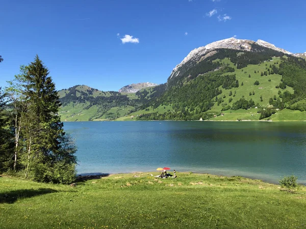 Berg Schiberg Boven Wagital Valley Waegital Wagitalersee Alpine Lake Waegitalersee — Stockfoto