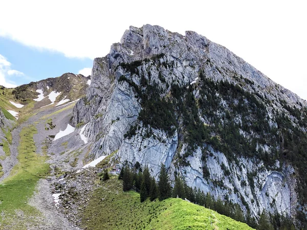 Muntele Schiberg Deasupra Văii Wagital Sau Waegital Lacului Alpin Wagitalersee — Fotografie, imagine de stoc