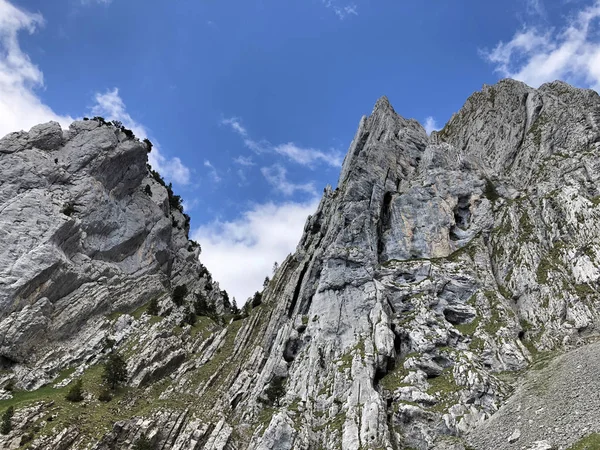 Pohoří Bockmattlistock Nad Údolím Wagital Nebo Waegital Alpské Jezero Wagitalersee — Stock fotografie