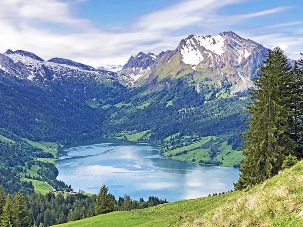 Turner Diethelm Bergen Boven Vallei Wagital Waegital Alpine Lake Wagitalersee — Stockfoto