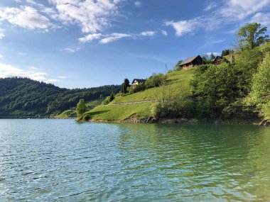 Wagitalersee veya Waegitalersee alp gölü vadi Wagital (Waegital), Innerthal alp sahne - Schwyz Kandon, İsviçre