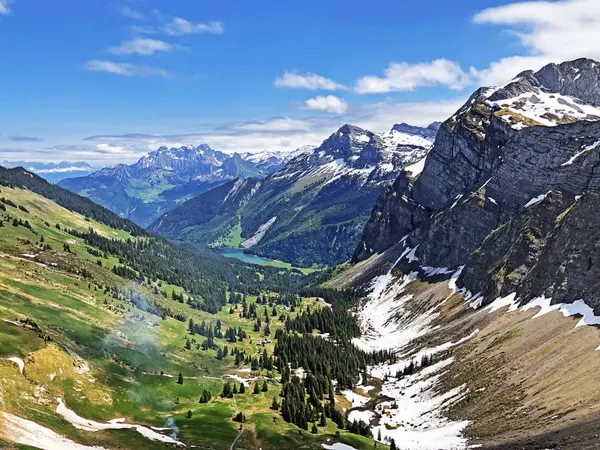 Uma Vista Incrível Lago Obersee Vale Alpino Oberseetal Nafels Naefels — Fotografia de Stock