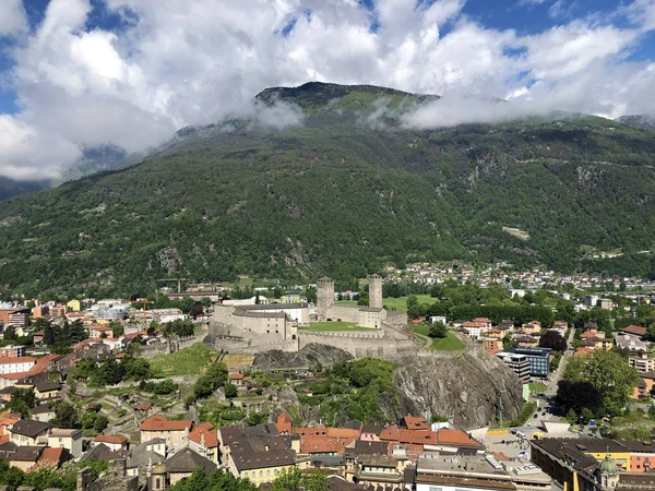 Slottet Castelgrande Eller Burg Castelgrande Bellinzona Kantonen Ticino Schweiz — Stockfoto