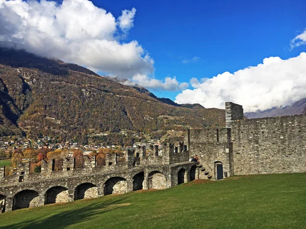 Castelgrande Castle Burg Castelgrande Castelos Bellinzona Cantão Ticino Suíça — Fotografia de Stock