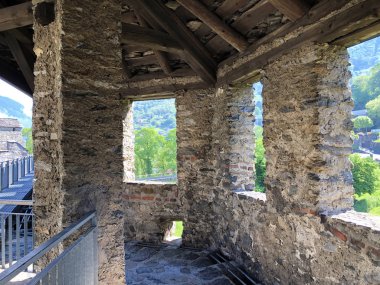 Montebello Kalesi veya Castello di Montebello veya Burg Montebello (Bellinzona Kaleleri) - Ticino Kantonu, İsviçre