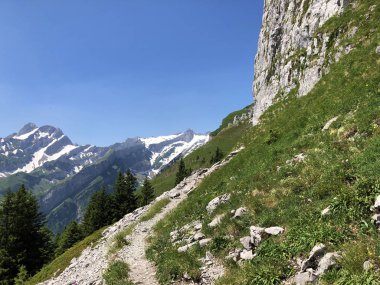 Ebenalp Dağı'nda ve Appenzellerland Tourist Region'da yürüyüş ve yürüyüş parkurları - Appenzell Innerrhoden Kantonu (Ai), İsviçre