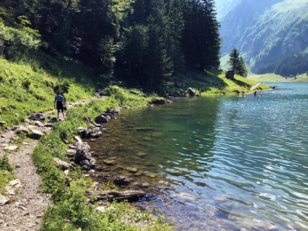 Uma Pitoresca Trilha Circular Longo Lago Alpino Seealpsee Região Turística — Fotografia de Stock