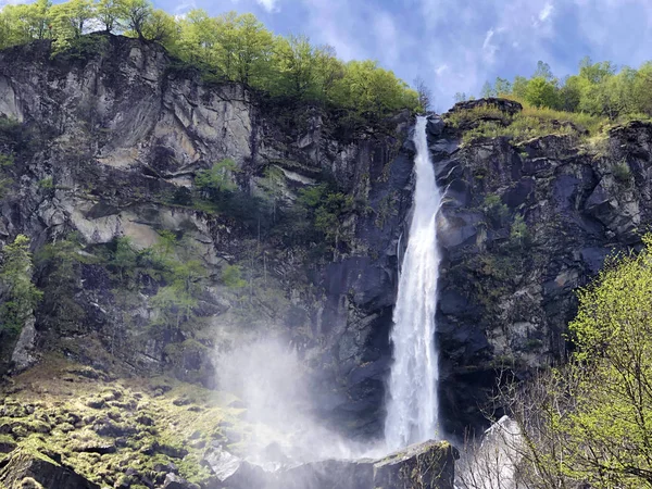 Foroglio Wasserfall Oder Cascata Foroglio Das Bavona Tal Oder Valle — Stockfoto