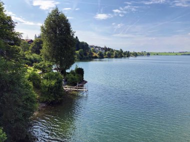 Suni göl Sihlsee veya Stausee Sihlsee, Gross-Canton of Schwyz, Isviçre