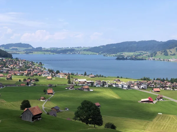 Village Gross Margem Lago Artificial Sihlsee Cantão Schwyz Suíça — Fotografia de Stock