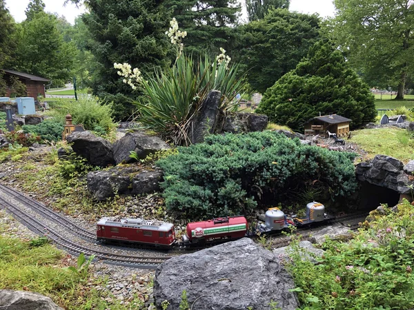 Mainau çocuk dünya Macera oyun alanı veya Garteneisenbahn im Mainau-Kinderland Bahçe Demiryolu (Çiçek Adası Mainau Lake Constance veya Die Blumeninsel im Bodensee) - Constance, Almanya veya Konstanz, Deutschland