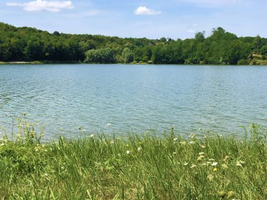 Birikim Gölü Lapovac veya Akumulacijsko Jezero Lapovac - Nasice, Hırvatistan veya Nasice, Hrvatska