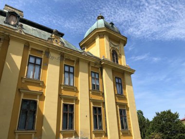 Pejacevic Kalesi (Büyük Kale) veya kont Pejacevic veya Dvorac Pejacevic ili Stari dvorac grofova Pejacevic ili Veliki dvorac eski kale - Nasice, Hırvatistan