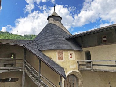 Kale Hohenwerfen veya Festung Hohenwerfen veya Burg Hohenwerfen veya Hohenwerfen Macera Kalesi, Pongau - Salzburg, Avusturya