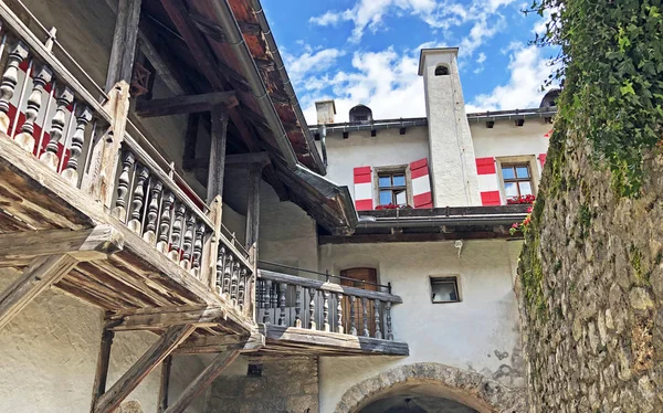 Kale Hohenwerfen veya Festung Hohenwerfen veya Burg Hohenwerfen veya Hohenwerfen Macera Kalesi, Pongau - Salzburg, Avusturya