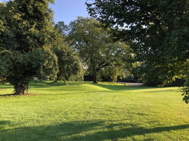 Golf sahası Breitenloo veya Golfplatz Breitenloo, Oberwil bei Nurensdorf - Zürih Kantonu, İsviçre
