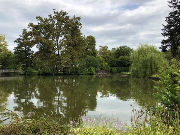 Primo Lago Nel Parco Maksimir Prvo Jezero Maksimirskom Perivoju Ili — Foto Stock