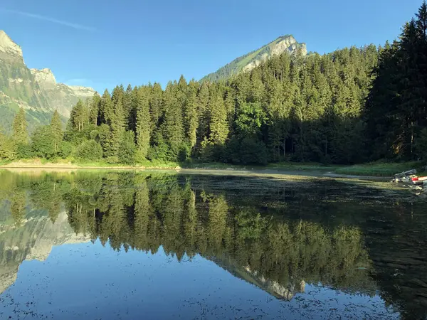 Obersee Glarner Alpenmassiv Und Der Tourismusregion Glarnerland Nafels Näfels Kanton — Stockfoto