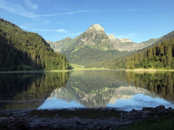 Lago Alpino Obersee Nel Massiccio Alpino Del Glarus Nella Regione — Foto Stock