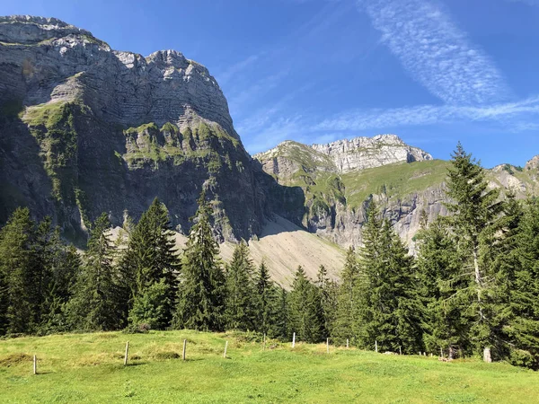 Montagnes Plattenberg Schiberg Dessus Vallée Oberseetal Dans Massif Des Alpes — Photo