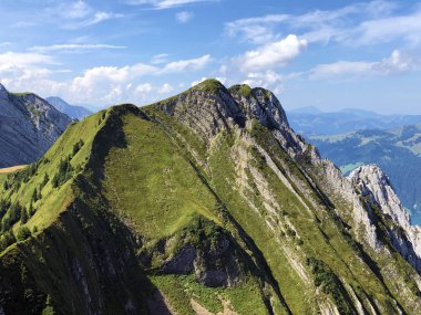 Bockmattlistock dağı Oberseetal vadisi üzerinde ve Glarus alpleri dağ masiff, Nafels (Naefels) - Glarus Kton, İsviçre